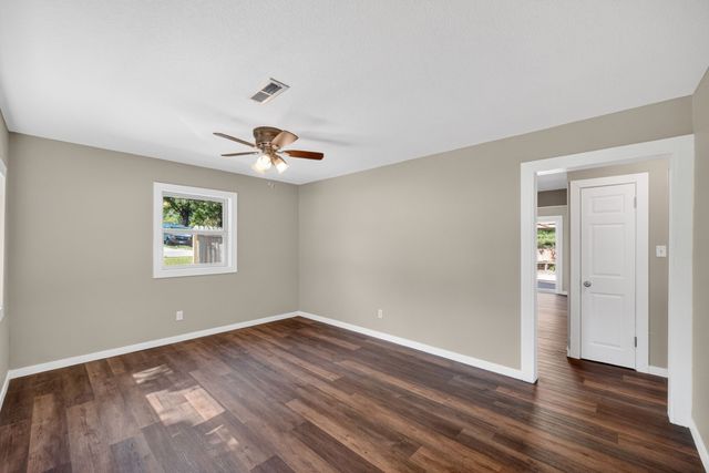 6801 SW 15th Street, Des Moines, IA 50315