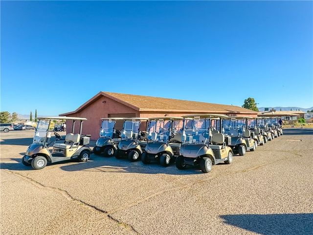 7774 E Pioneer Drive, Kingman, AZ 86401