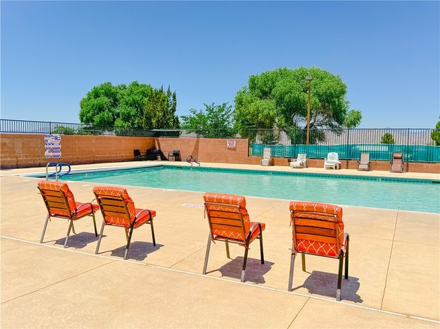 7774 E Pioneer Drive, Kingman, AZ 86401