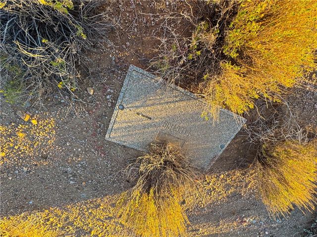 7774 E Pioneer Drive, Kingman, AZ 86401