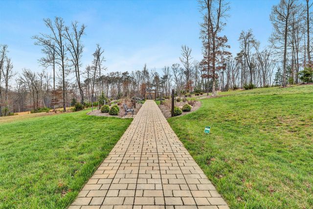 9945 Brooks Mill RD, Wirtz, VA 24184