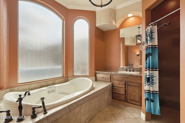 1449 W Delahunt Street, Tucson, AZ 85746