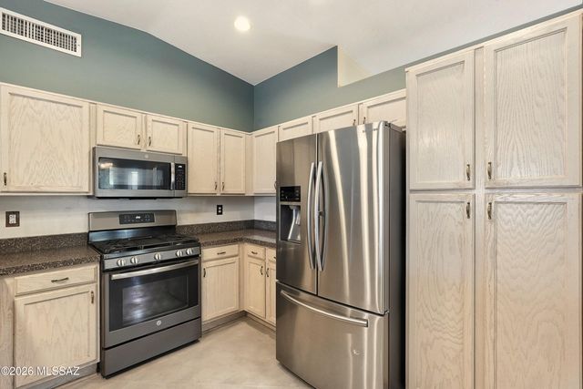 1449 W Delahunt Street, Tucson, AZ 85746