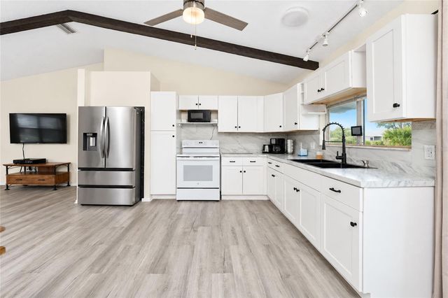 21293 PEMBERTON AVENUE, Port Charlotte, FL 33952