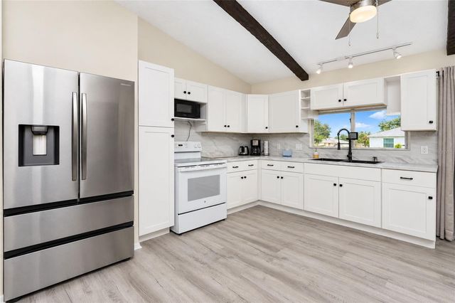 21293 PEMBERTON AVENUE, Port Charlotte, FL 33952