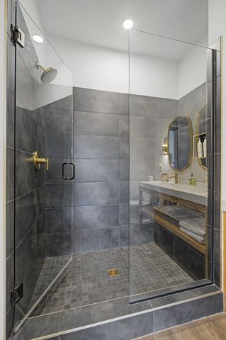 65 Lindsley Ave Apt 204, Nashville, TN 37210