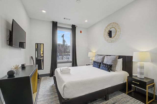 65 Lindsley Ave Apt 204, Nashville, TN 37210