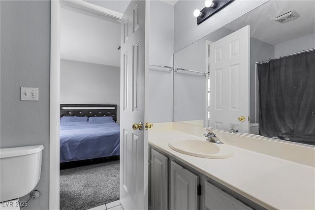 3950 South Sandhill Road 132, Las Vegas, NV 89121