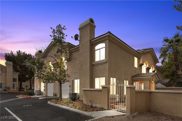 3950 South Sandhill Road 132, Las Vegas, NV 89121