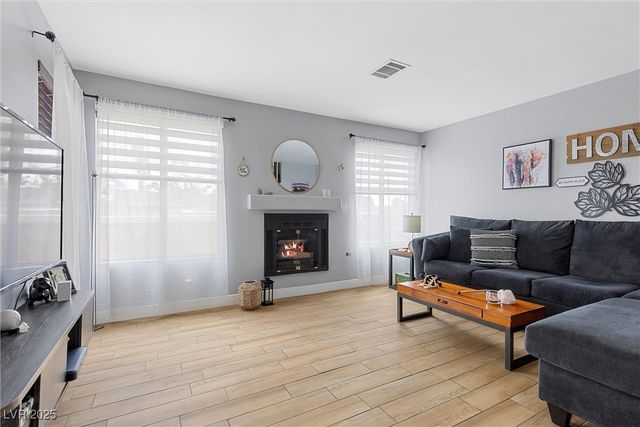 3950 South Sandhill Road 132, Las Vegas, NV 89121