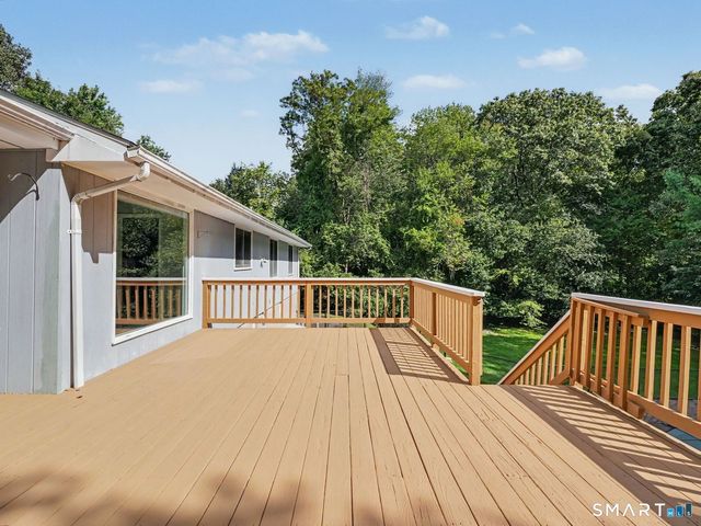 29 Weatherbell Drive, Norwalk, CT 06851