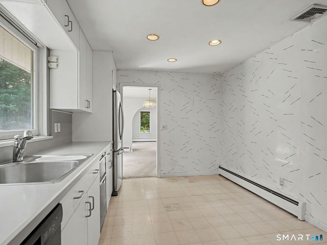 29 Weatherbell Drive, Norwalk, CT 06851