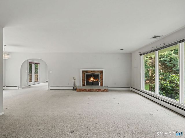 29 Weatherbell Drive, Norwalk, CT 06851
