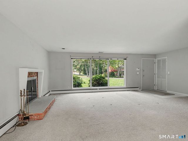 29 Weatherbell Drive, Norwalk, CT 06851