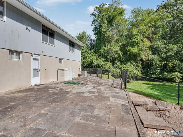 29 Weatherbell Drive, Norwalk, CT 06851