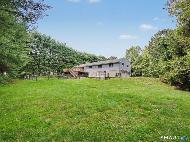 29 Weatherbell Drive, Norwalk, CT 06851