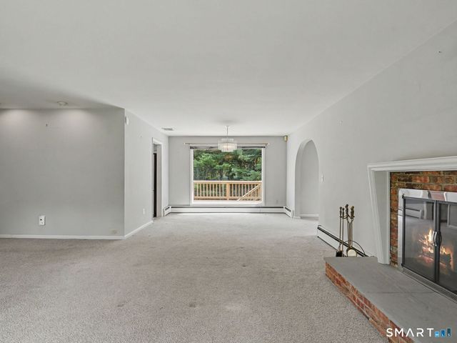 29 Weatherbell Drive, Norwalk, CT 06851