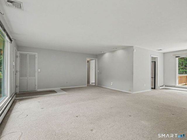 29 Weatherbell Drive, Norwalk, CT 06851