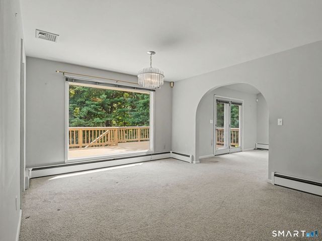 29 Weatherbell Drive, Norwalk, CT 06851