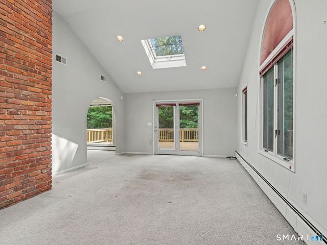 29 Weatherbell Drive, Norwalk, CT 06851
