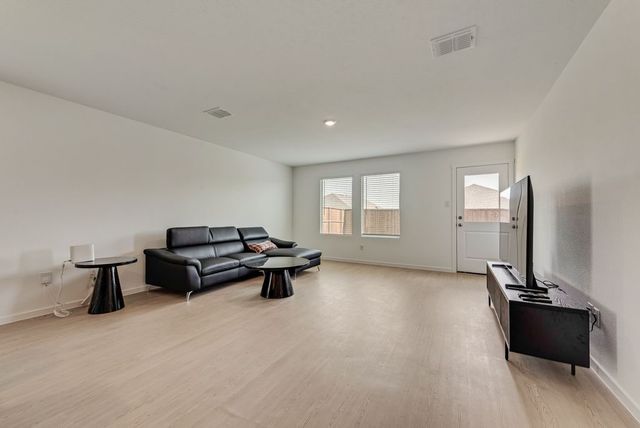 14112 Hammersmith Street, Pilot Point, TX 76258