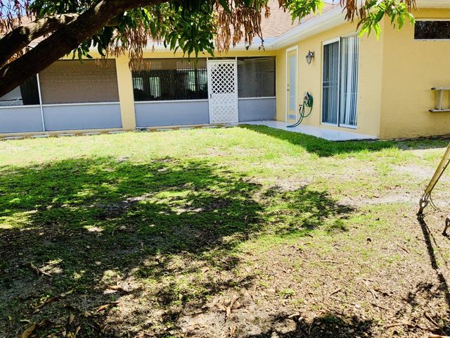 485 SW Dagget Avenue, Port St. Lucie, FL 34953
