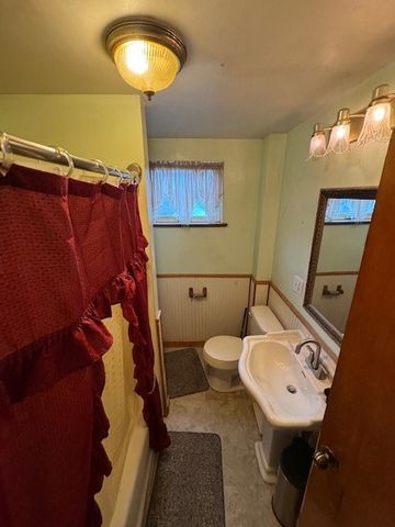 209 Park St, Derry Boro, PA 15627