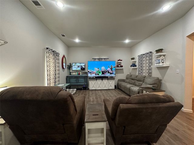 819 Beech Street, Bonham, TX 75418