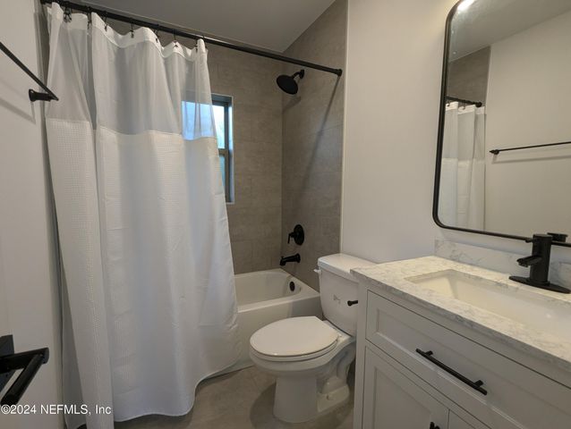 1924 DANESE Court, Jacksonville, FL 32207