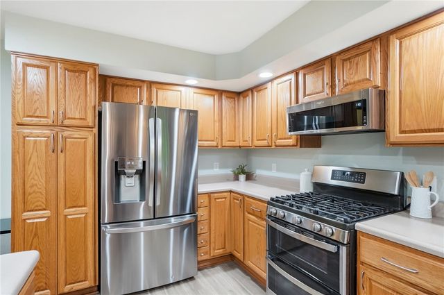 2375 Worthington Drive, Troy, OH 45373