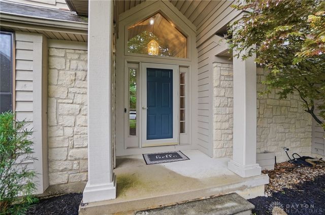 2375 Worthington Drive, Troy, OH 45373
