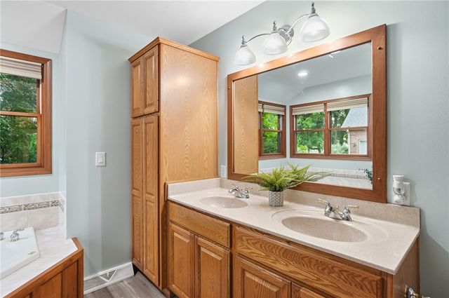 2375 Worthington Drive, Troy, OH 45373