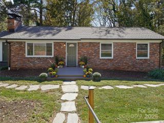 173 Governors View Road, Asheville, NC 28805