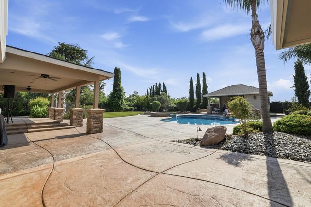 2837 Geer Rd, Hughson, CA 95326