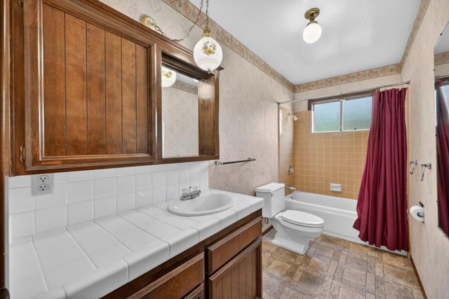 3531 Linda Vista Dr, Shingle Springs, CA 95682