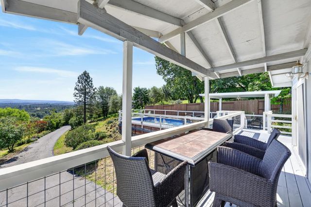 3531 Linda Vista Dr, Shingle Springs, CA 95682