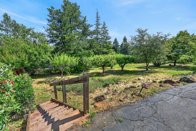 3531 Linda Vista Dr, Shingle Springs, CA 95682