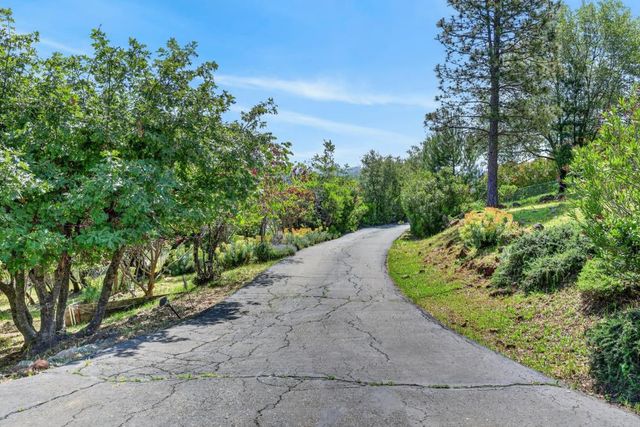 3531 Linda Vista Dr, Shingle Springs, CA 95682