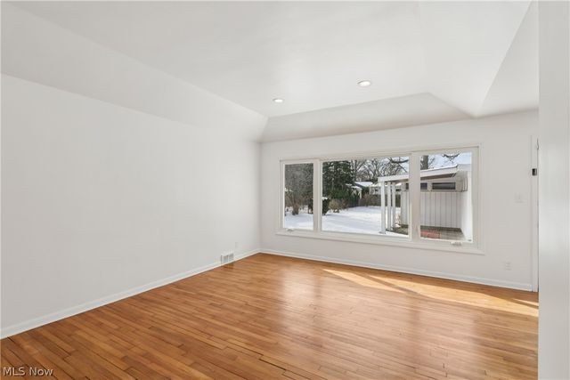 530 Glen Park Drive, Bay Village, OH 44140