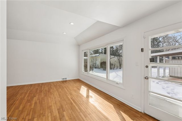 530 Glen Park Drive, Bay Village, OH 44140