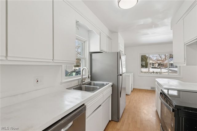 530 Glen Park Drive, Bay Village, OH 44140