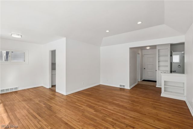 530 Glen Park Drive, Bay Village, OH 44140