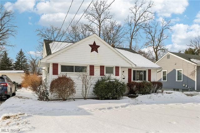 530 Glen Park Drive, Bay Village, OH 44140