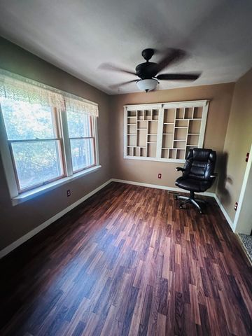 1133 E 318th Road, Flemington, MO 65650