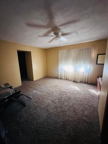 1133 E 318th Road, Flemington, MO 65650