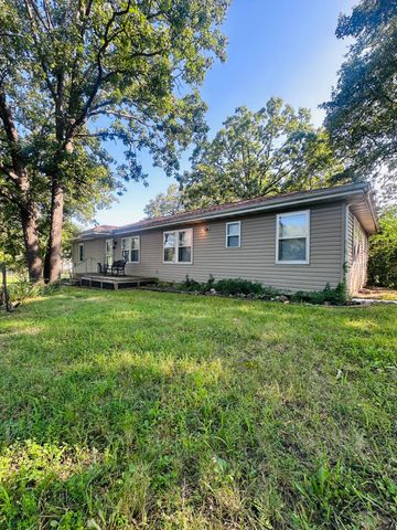 1133 E 318th Road, Flemington, MO 65650