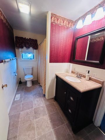 1133 E 318th Road, Flemington, MO 65650