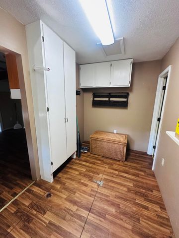 1133 E 318th Road, Flemington, MO 65650