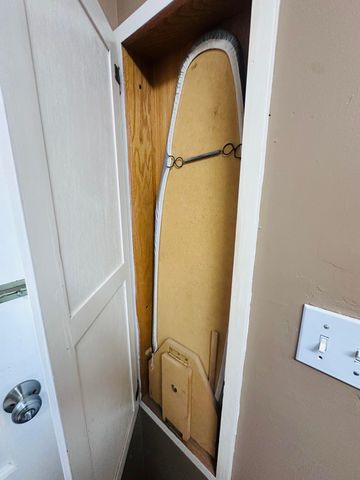 1133 E 318th Road, Flemington, MO 65650