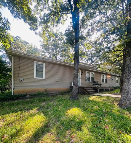 1133 E 318th Road, Flemington, MO 65650